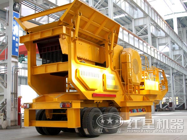 輪胎式移動(dòng)煤炭破碎機(jī)設(shè)備實(shí)拍 輪胎式移動(dòng)煤炭破碎機(jī)設(shè)備實(shí)拍