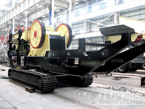 履帶式移動(dòng)煤炭破碎機(jī)車間 履帶式移動(dòng)煤炭破碎機(jī)車間