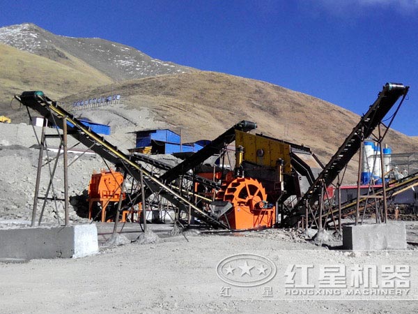 洗砂機(jī)生產(chǎn)現(xiàn)場(chǎng) 洗砂機(jī)生產(chǎn)現(xiàn)場(chǎng)