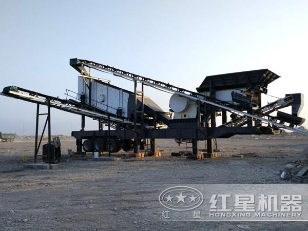 移動式顎式破碎機(jī)生產(chǎn)現(xiàn)場 移動式顎式破碎機(jī)生產(chǎn)現(xiàn)場