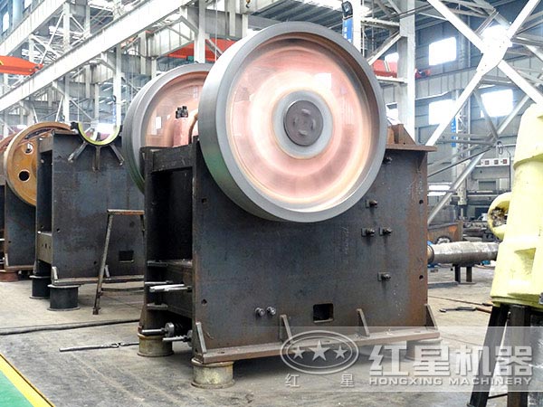 顎式破碎機設(shè)備