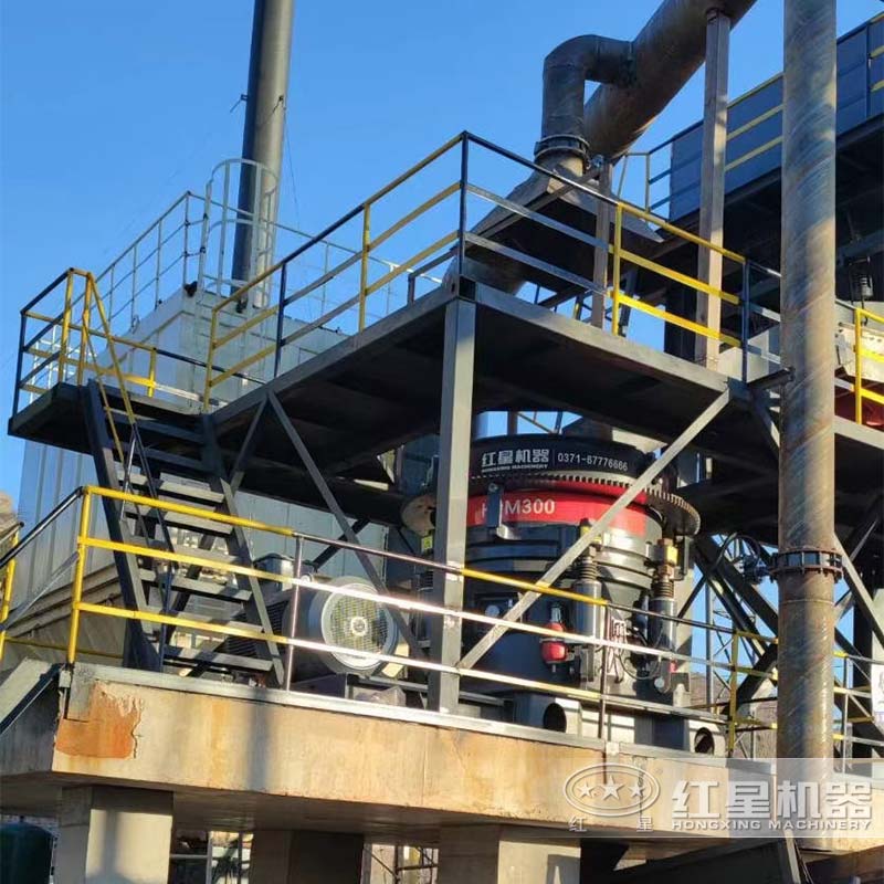 多缸錐形粉碎機(jī)現(xiàn)場(chǎng) 多缸錐形粉碎機(jī)現(xiàn)場(chǎng)