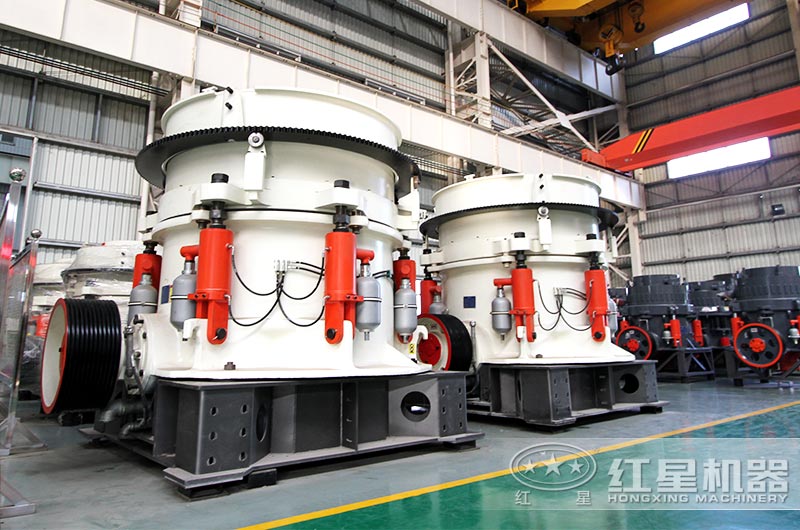 圓錐破碎機(jī)現(xiàn)場(chǎng)實(shí)拍圖 圓錐破碎機(jī)現(xiàn)場(chǎng)實(shí)拍圖