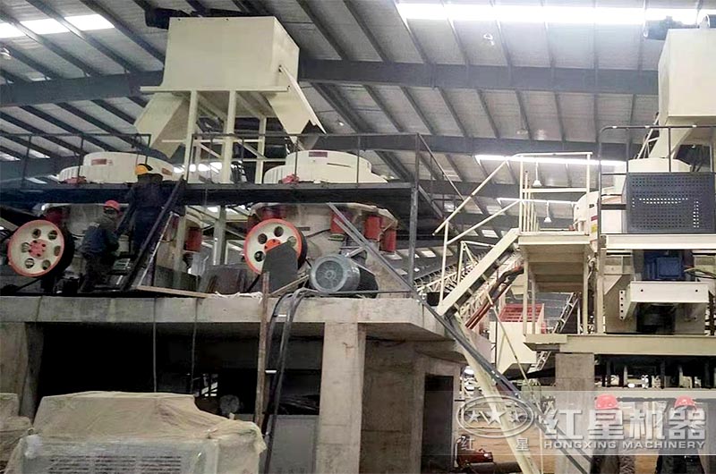 吉林制砂生產線現(xiàn)場一 吉林制砂生產線現(xiàn)場一