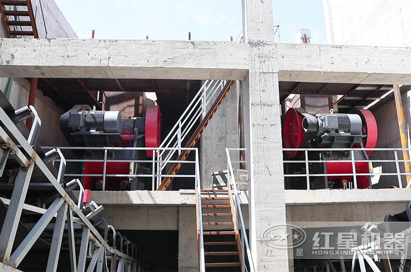 浙江舟山制砂生產線現(xiàn)場一 浙江舟山制砂生產線現(xiàn)場一