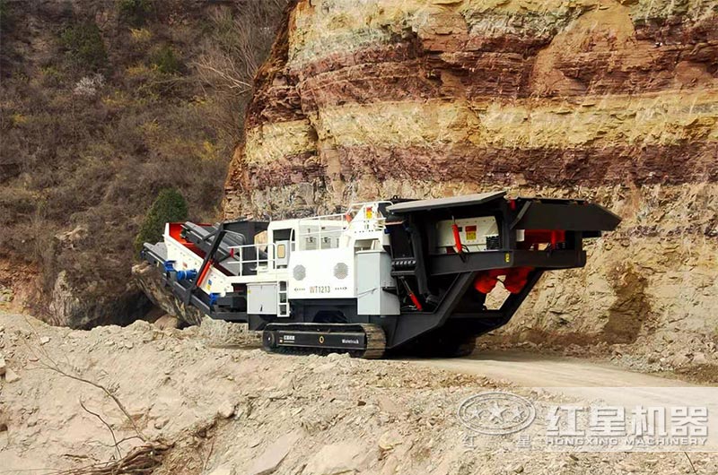 履帶移動(dòng)破碎站現(xiàn)場(chǎng)一 履帶移動(dòng)破碎站現(xiàn)場(chǎng)一