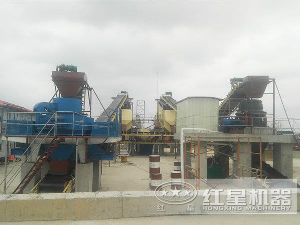 鵝卵石制砂機生產現(xiàn)場實拍