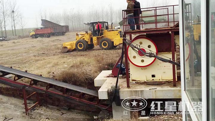 優(yōu)質(zhì)顎式破碎機生產(chǎn)過程 優(yōu)質(zhì)顎式破碎機生產(chǎn)過程