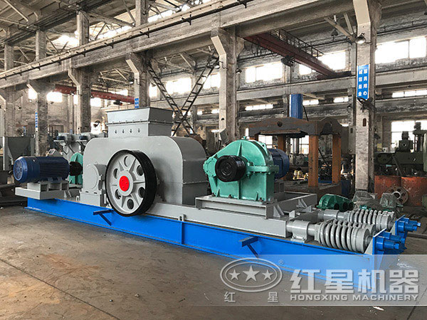 對(duì)輥破碎機(jī)展示