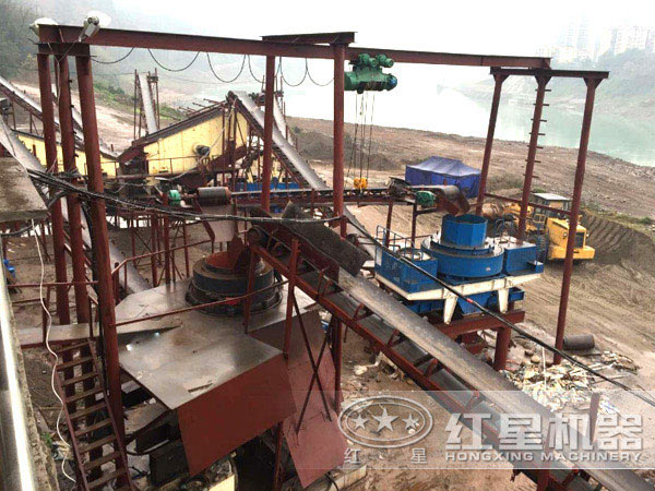 制砂生產(chǎn)線現(xiàn)場 制砂生產(chǎn)線現(xiàn)場