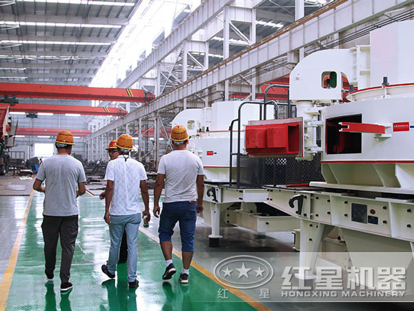 紅星制砂機(jī)員工檢查 紅星制砂機(jī)員工檢查