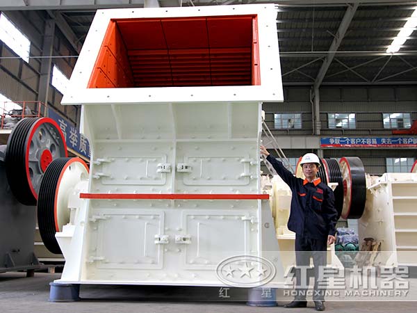 PCZ重錘式破碎機(jī) PCZ重錘式破碎機(jī)