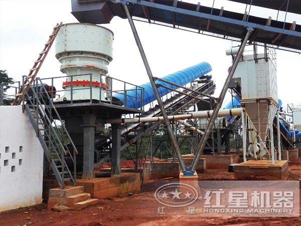 環(huán)保型花崗巖圓錐碎石機現(xiàn)場 環(huán)保型花崗巖圓錐碎石機現(xiàn)場