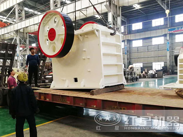 紅星鄂式破石機(jī)車間圖 紅星鄂式破石機(jī)車間圖