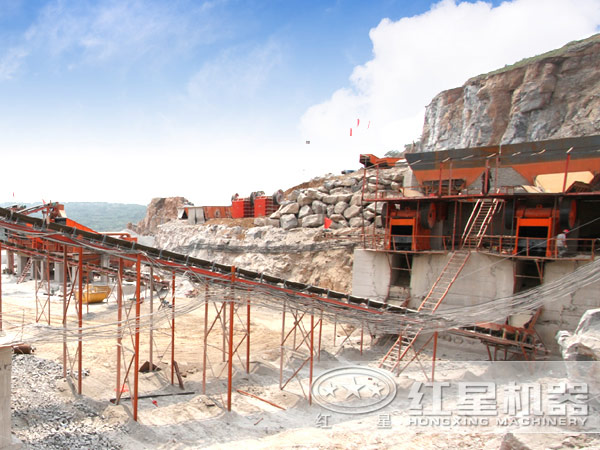 砂石生產(chǎn)現(xiàn)場 砂石生產(chǎn)現(xiàn)場