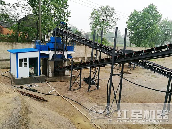 沖擊式制砂機(jī)現(xiàn)場 沖擊式制砂機(jī)現(xiàn)場