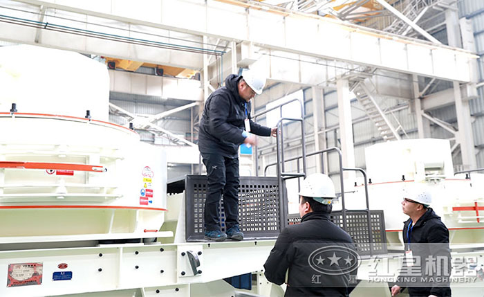 用戶來(lái)廠參觀試機(jī) 用戶來(lái)廠參觀試機(jī)