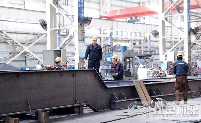 自產自銷的紅星機器廠家加工車間 自產自銷的紅星機器廠家加工車間