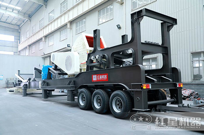 1416移動式重型破碎機(jī) 1416移動式重型破碎機(jī)