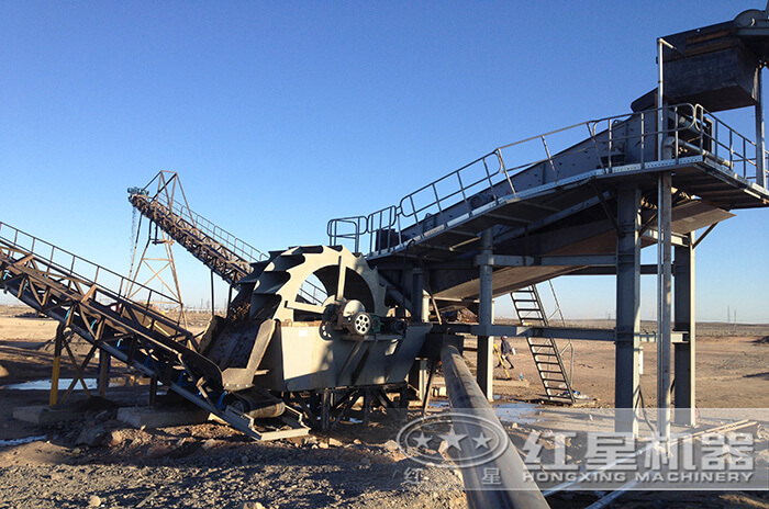 洗砂機(jī)現(xiàn)場作業(yè)圖 洗砂機(jī)現(xiàn)場作業(yè)圖