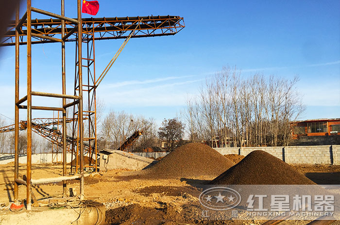 鐵礦石加工現(xiàn)場 鐵礦石加工現(xiàn)場