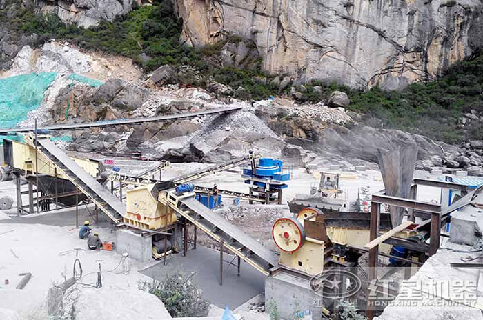 制砂機(jī)客戶作業(yè)現(xiàn)場