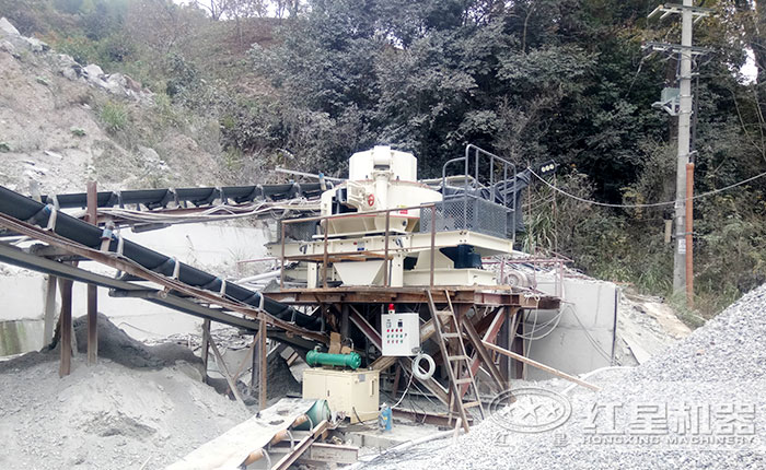 鵝卵石制沙機(jī)作業(yè)現(xiàn)場(chǎng) 鵝卵石制沙機(jī)作業(yè)現(xiàn)場(chǎng)