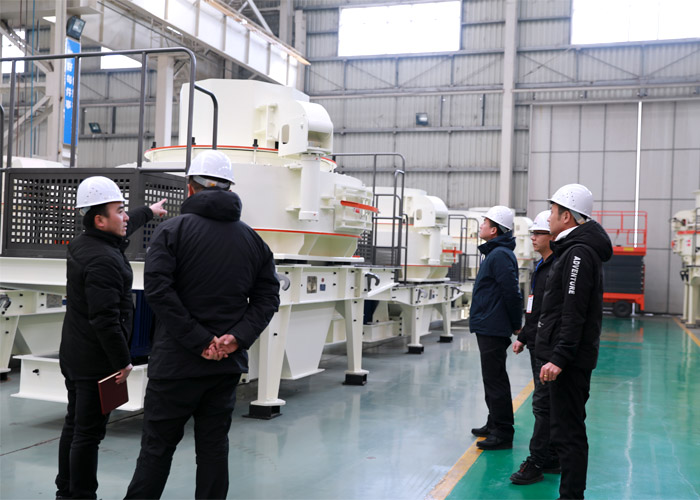 用戶來廠參觀鵝卵石打砂機 用戶來廠參觀鵝卵石打砂機