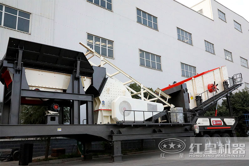 移動錘式破碎機設備展示 移動錘式破碎機設備展示