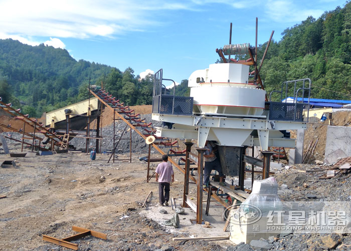 沖擊式破碎機(制砂機)施工現(xiàn)場