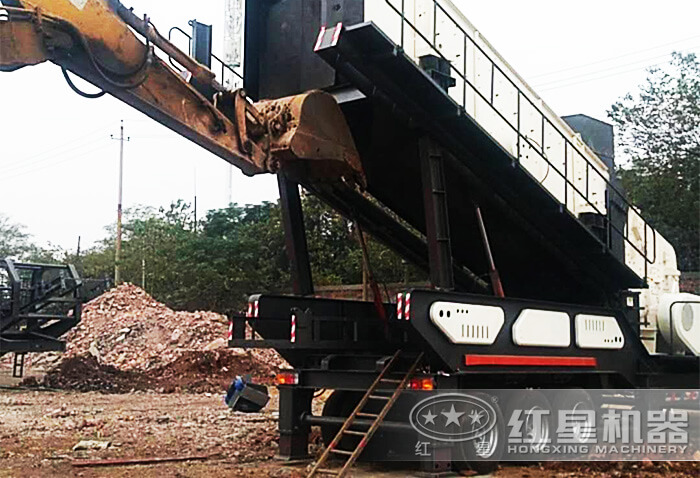 建筑垃圾破碎機(jī)處理現(xiàn)場 建筑垃圾破碎機(jī)處理現(xiàn)場