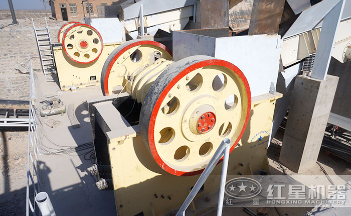 紅星PE-1200×1500顎破機(jī)作業(yè)現(xiàn)場 紅星PE-1200×1500顎破機(jī)作業(yè)現(xiàn)場