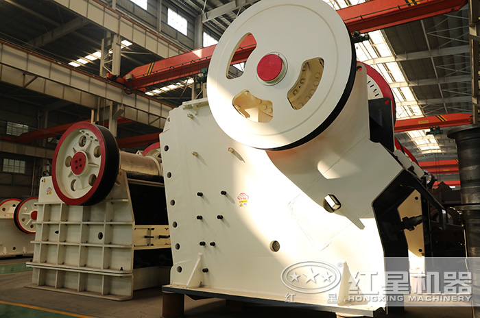 顎式破碎機(jī)設(shè)備展示 顎式破碎機(jī)設(shè)備展示