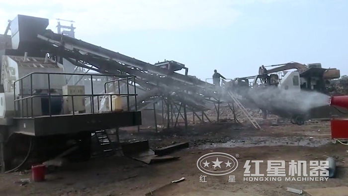 紅星篩分破碎一體機(jī)設(shè)備作業(yè)現(xiàn)場(chǎng) 紅星篩分破碎一體機(jī)設(shè)備作業(yè)現(xiàn)場(chǎng)