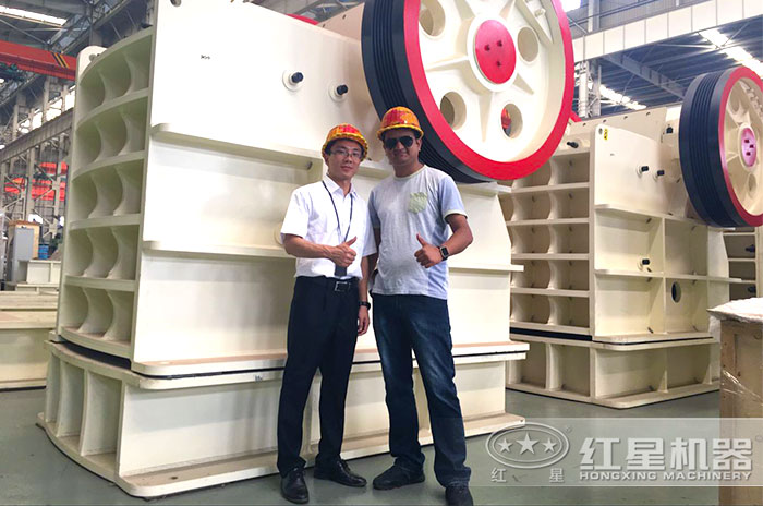 用戶來廠參觀試機(jī)