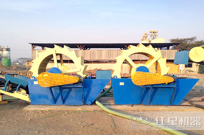 洗沙設(shè)備現(xiàn)場作業(yè)圖 洗沙設(shè)備現(xiàn)場作業(yè)圖
