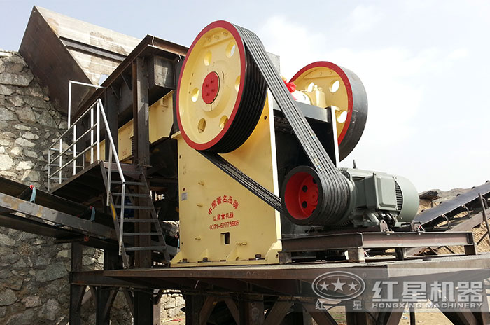 顎破建筑骨料破碎現(xiàn)場 顎破建筑骨料破碎現(xiàn)場