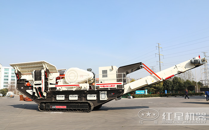 履帶式破碎機(jī)設(shè)備智能操作，自行驅(qū)動(dòng)行走