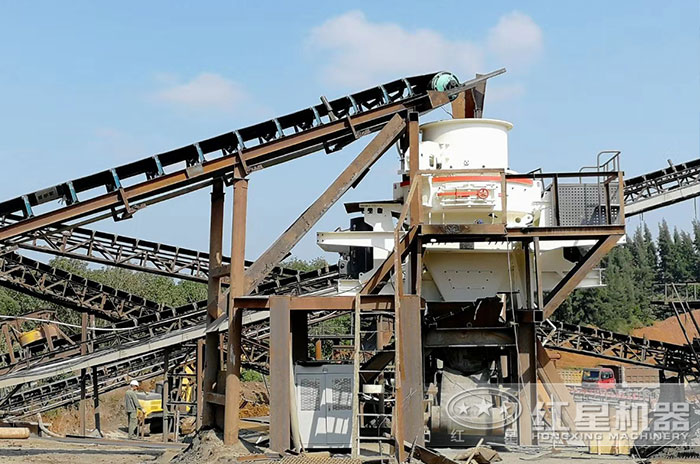 制砂機(jī)作業(yè)現(xiàn)場(chǎng)