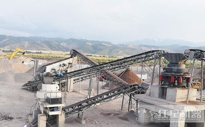 人造沙加工現(xiàn)場 人造沙加工現(xiàn)場