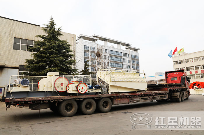 對(duì)輥式打沙機(jī)設(shè)備現(xiàn)場(chǎng)直發(fā)山西 對(duì)輥式打沙機(jī)設(shè)備現(xiàn)場(chǎng)直發(fā)山西