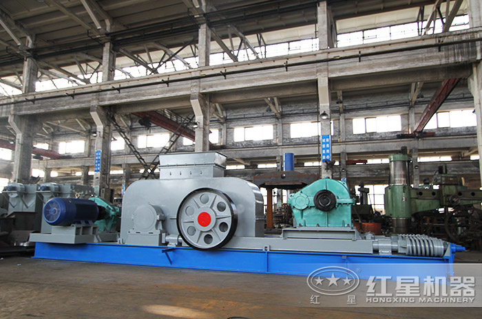 價格優(yōu)惠的對輥式磨沙子機(jī)器 價格優(yōu)惠的對輥式磨沙子機(jī)器