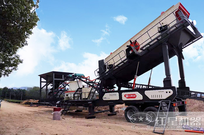 移動制沙一體機(jī)設(shè)備作業(yè)現(xiàn)場