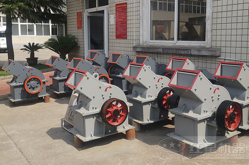 錘式破碎機(jī)一次成型 錘式破碎機(jī)一次成型