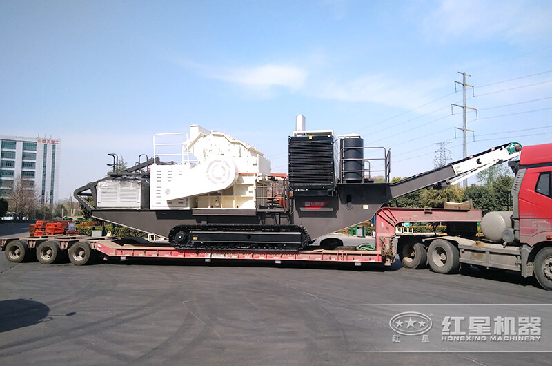 移動(dòng)制砂設(shè)備發(fā)貨現(xiàn)場 移動(dòng)制砂設(shè)備發(fā)貨現(xiàn)場