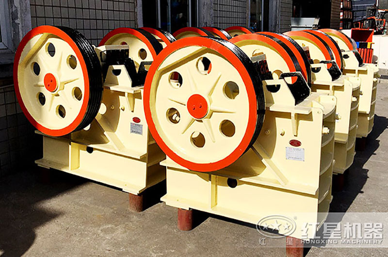 時產30噸的小型碎石機 時產30噸的小型碎石機