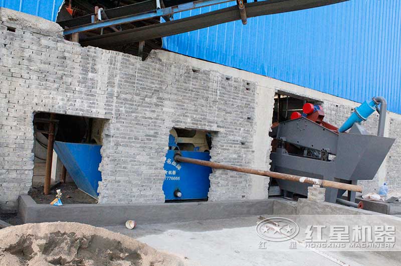 時(shí)產(chǎn)100噸洗砂機(jī)現(xiàn)場實(shí)拍 時(shí)產(chǎn)100噸洗砂機(jī)現(xiàn)場實(shí)拍