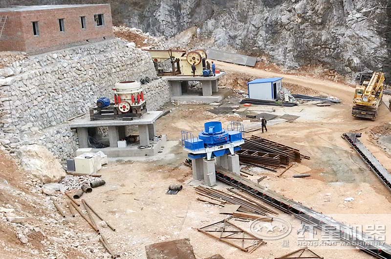 時產(chǎn)300噸的大型鵝卵石制砂機設備 時產(chǎn)300噸的大型鵝卵石制砂機設備