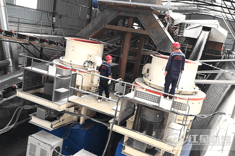 年產(chǎn)一百五十萬噸的玄武巖制砂機(jī)設(shè)備 年產(chǎn)一百五十萬噸的玄武巖制砂機(jī)設(shè)備