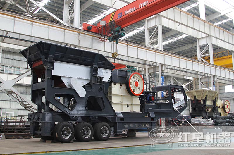 不同廠家的移動(dòng)式建筑垃圾破碎機(jī)報(bào)價(jià)不等